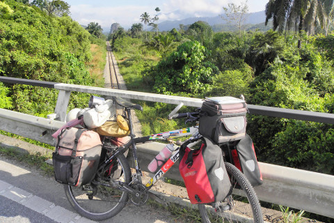 Per fiets tussen jungle en kust in Maleisië