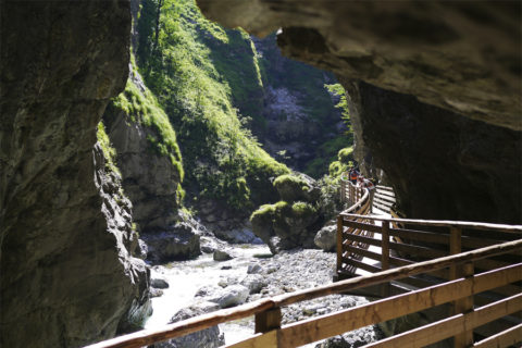 Wandelpad door één van de langste en mooiste gorges in de Alpen